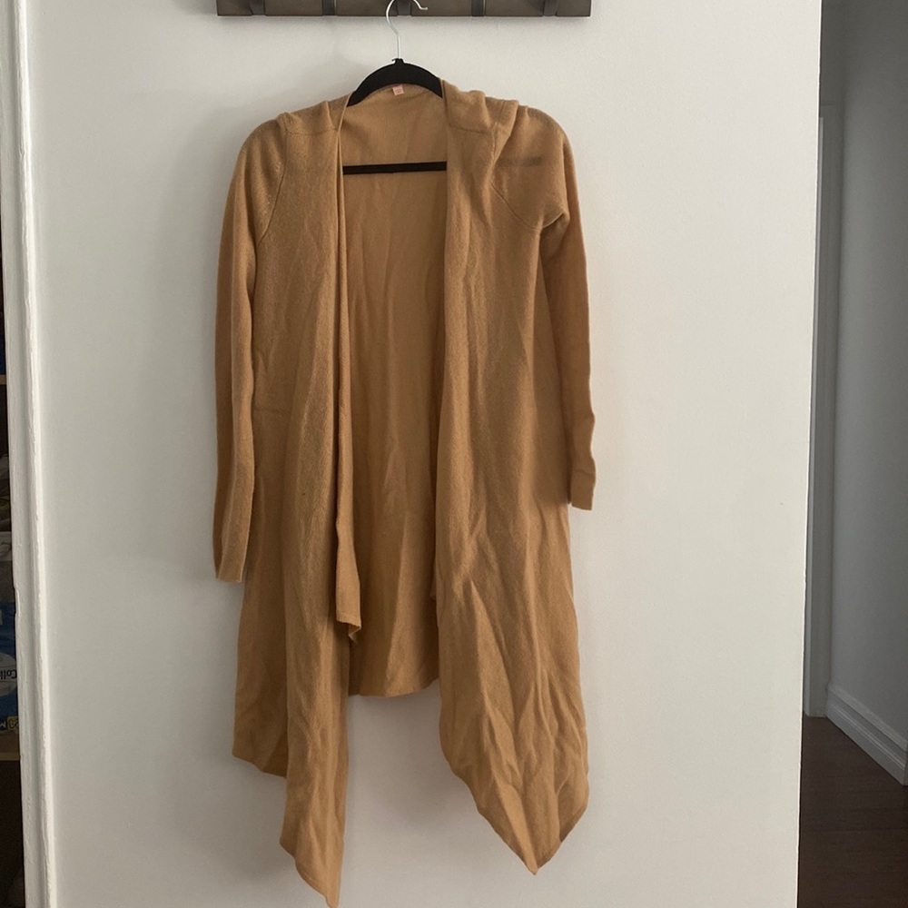 Light 100% cashmere beige cardigan from Calypso. Size M. Good condition.